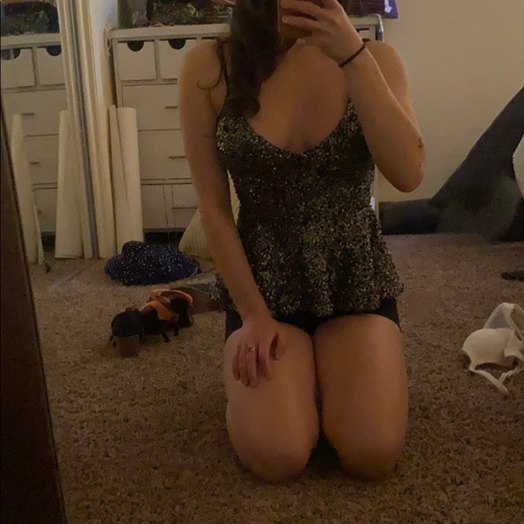 Peplum top - Picture 2 of 3